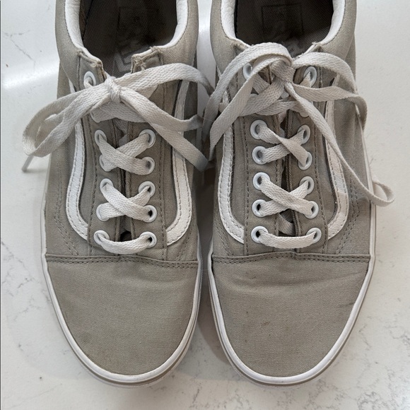 Old Skool Vans: Grey and White - Picture 4 of 6